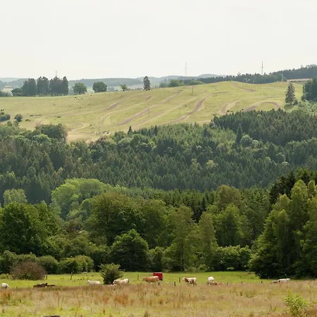 Rustic Vacation Home, Baneux, Cleaning Included * Lierneux