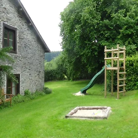 Rustic Vacation Home, Baneux, Cleaning Included Ferienhaus