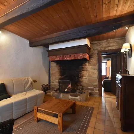 Ferienhaus Rustic Vacation Home, Baneux, Cleaning Included